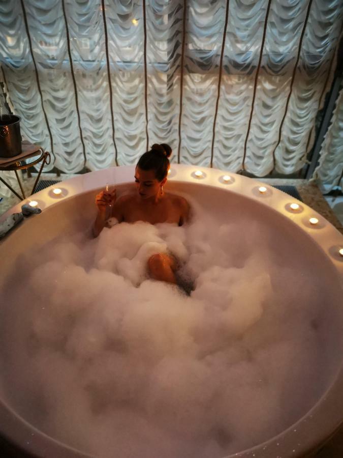 President Jacuzzi Apartment Klaipėda Eksteriør billede